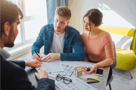 Úc Cấm Nhà Đầu Tư Nước Ngoài Mua Nhà Cũ